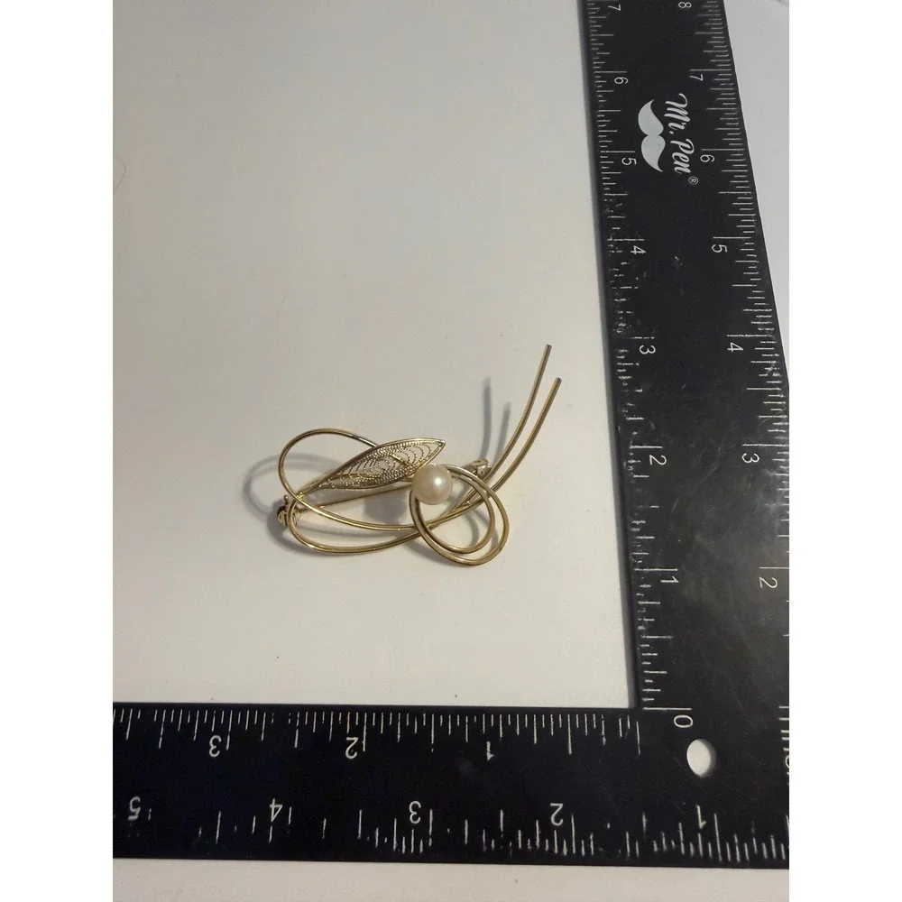 Vintage Gold Tone Abstract Swirl Faux Pearl Filigree Leaf Brooch Pin